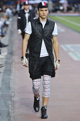 Moncler Gamme Bleu / - 2011